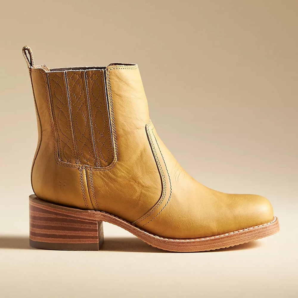 Frye Women Campus Chelsea Banana